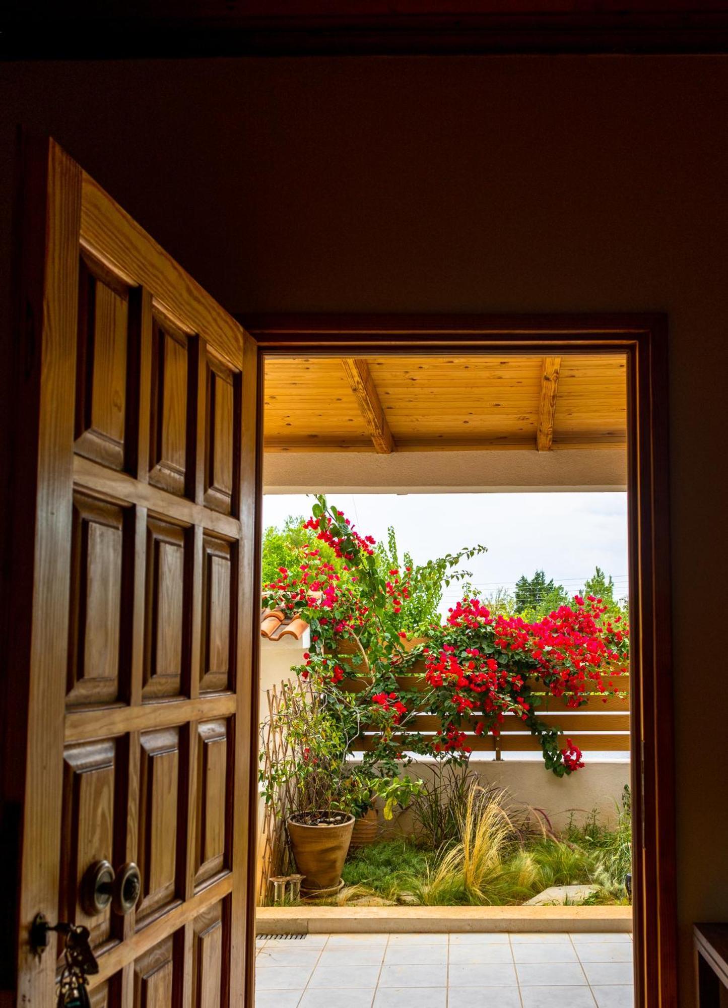 Villa Artemis Leto Exterior photo